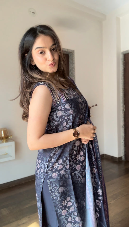 Sapphire Blue Printed Velvet Muse Kurta Pant Set