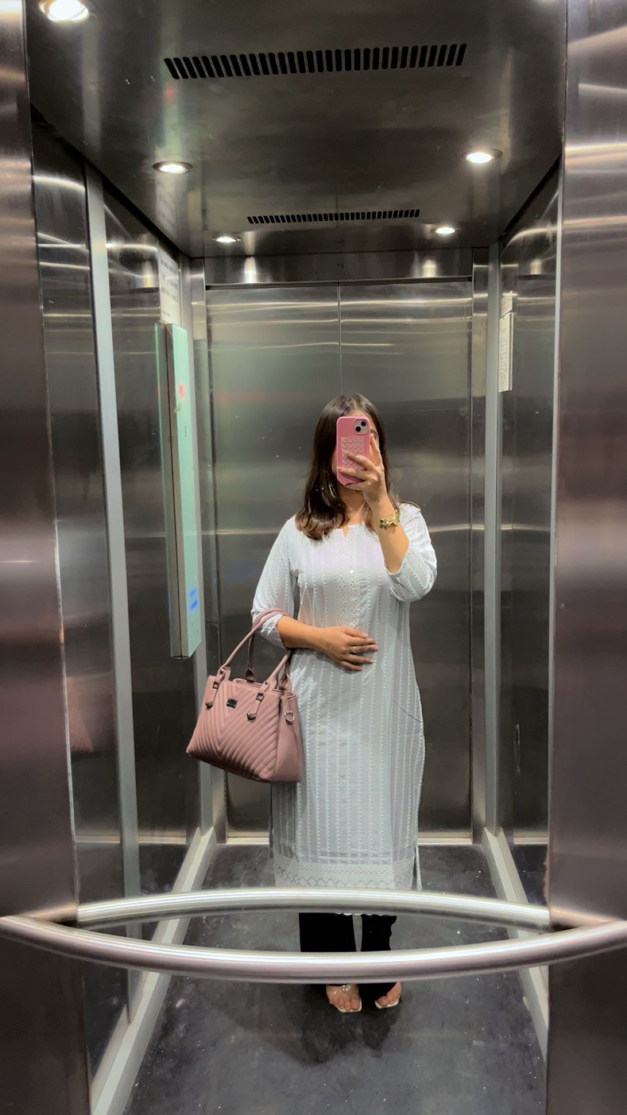 Silver Mist Chikankari Kurti 🔥