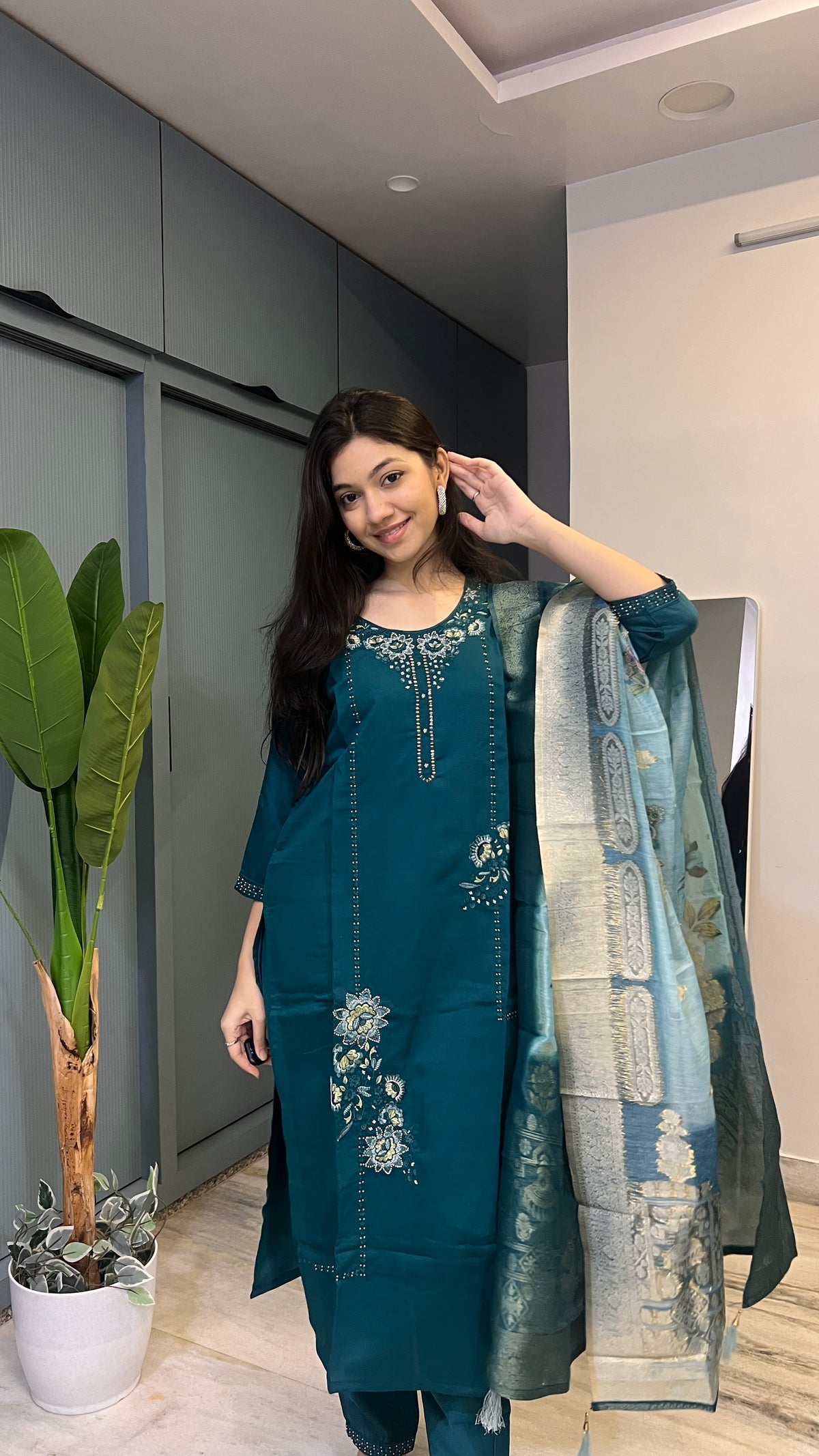 Teal Noor – Floral Embroidered Kurta Pant Set with Printed Dupatta