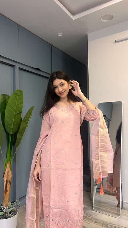 Blush Aura Embroidered Kurta Pant Set with Printed Dupatta ❤️