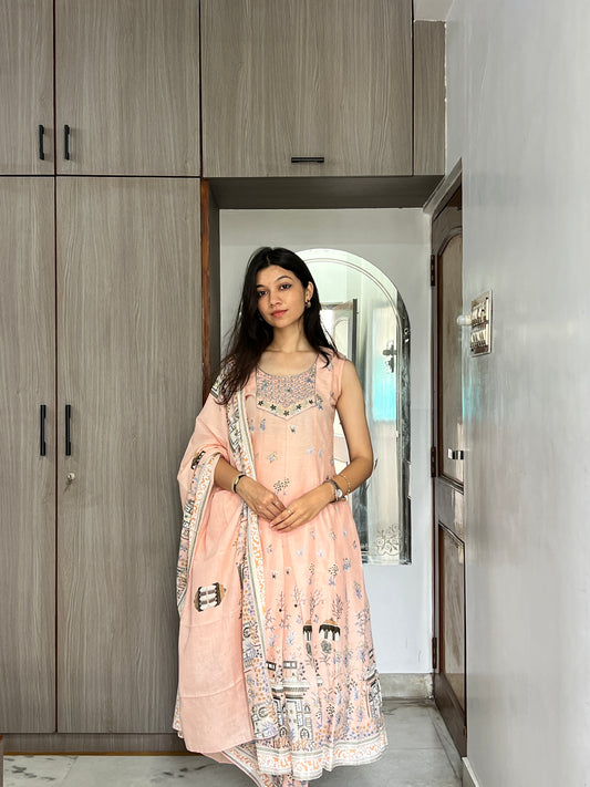 Peach Whisper Mulmul Cotton Suit Set