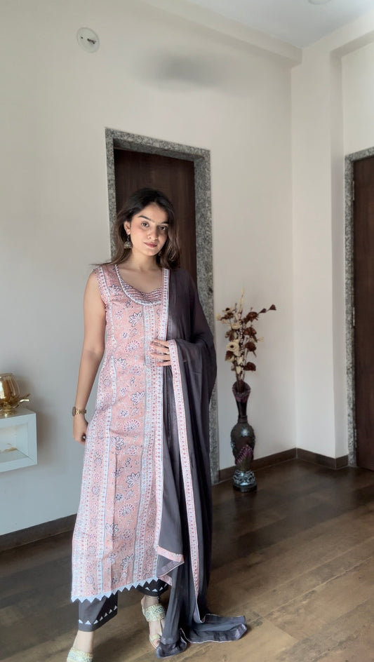 Rosebud Hue Pink Mulmul Cotton Kurti Pant Set