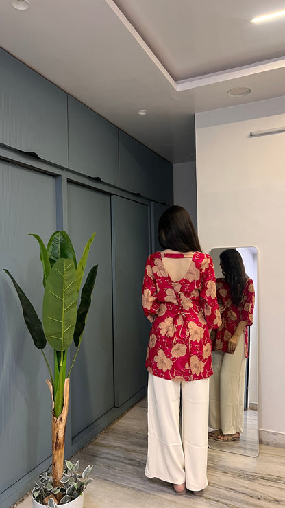Rosé Bloom – Floral Printed Short Kurti for Women 🌸