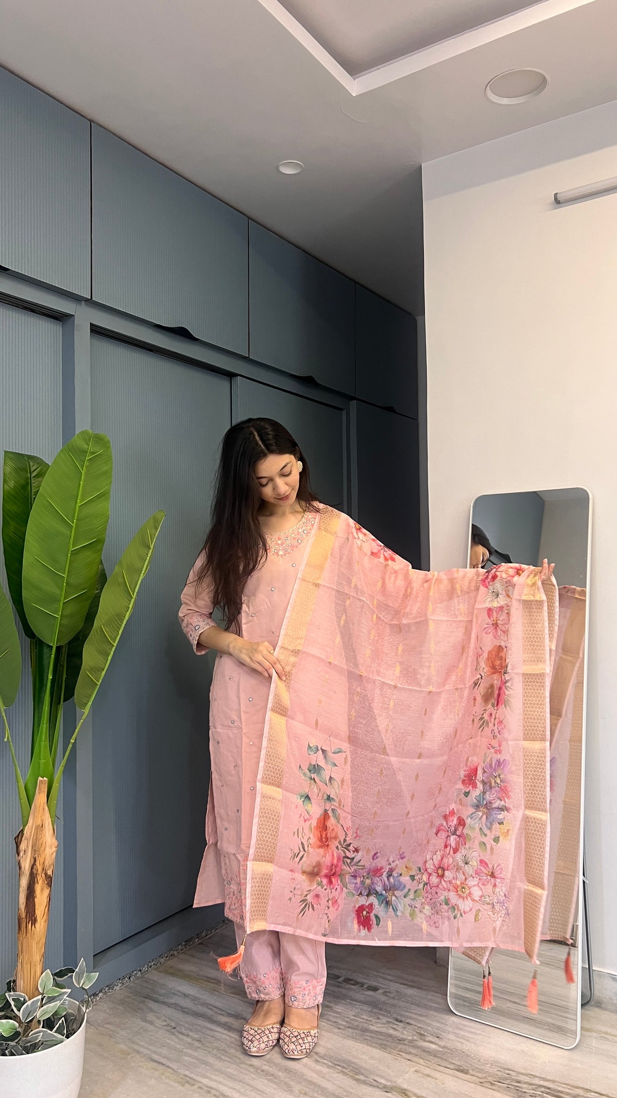 Blush Aura Embroidered Kurta Pant Set with Printed Dupatta ❤️