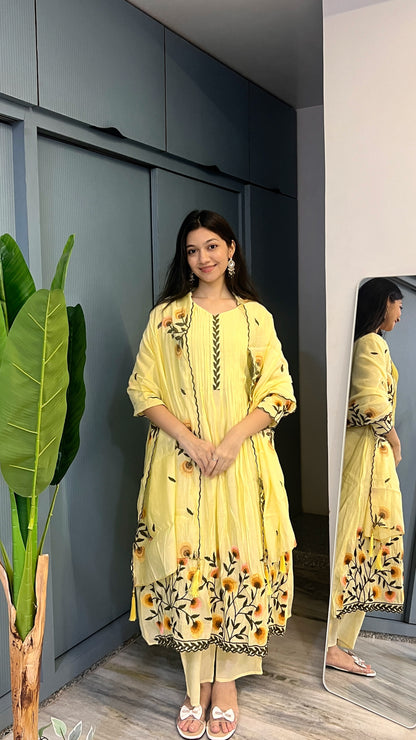 Butter Blossom Mul Chanderi Floral Thread Embroidered Anarkali Kurta Pant Set with Dupatta