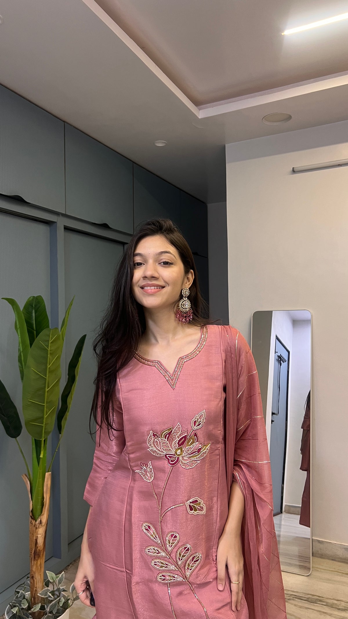 🌸 Mauve Rose Pink – Floral Beadwork Luxe Sheen Palazzo Set ✨