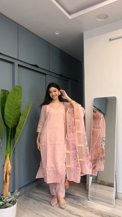 Blush Aura Embroidered Kurta Pant Set with Printed Dupatta ❤️