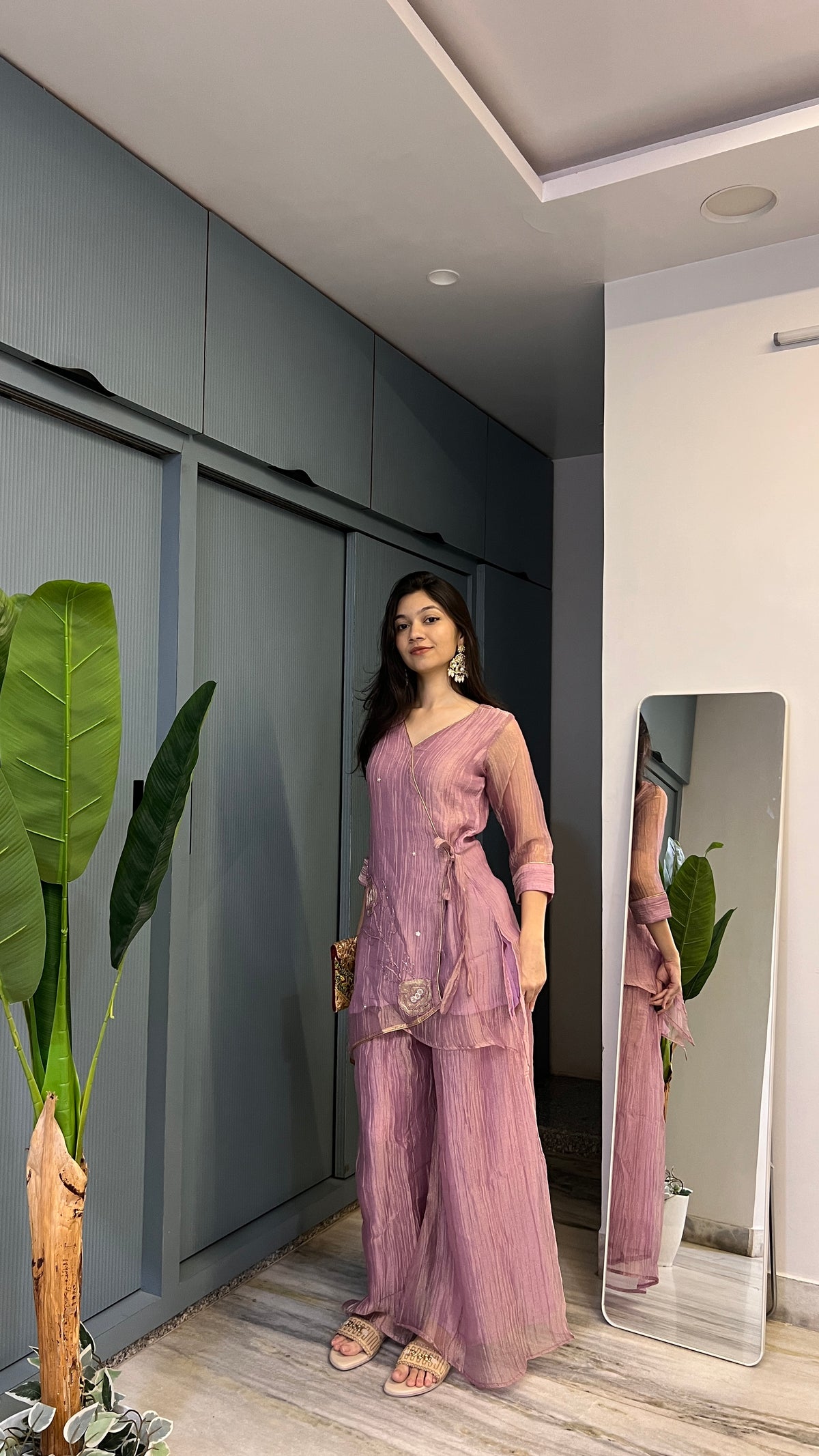💜 Mauve Muse – Hand-Embroidered Crush Tissue Co-ord Set
