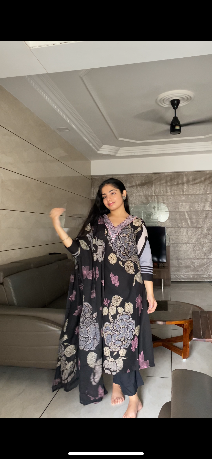 Noir Blossom Elegance Kurta Pant Set