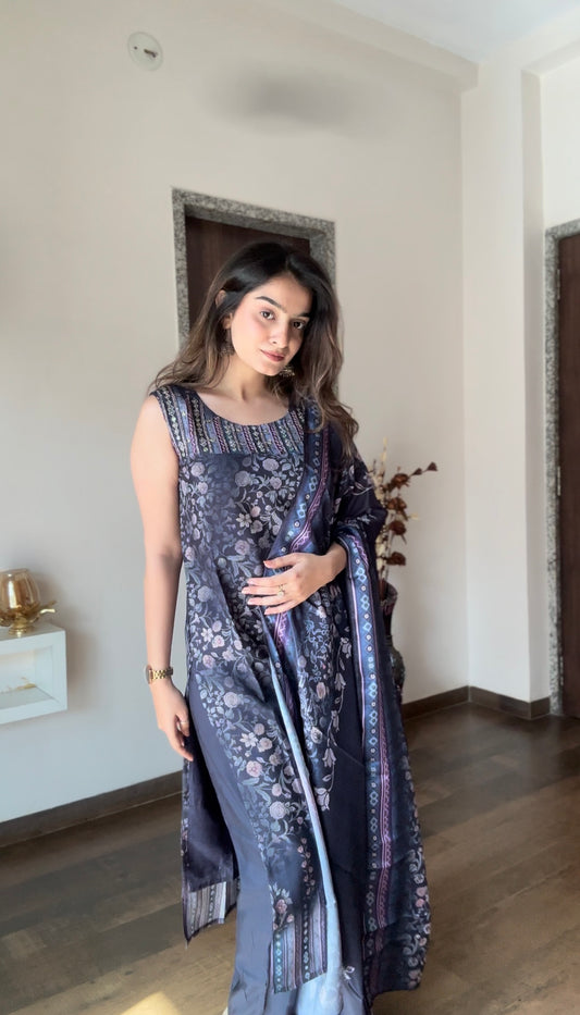 Sapphire Blue Printed Velvet Muse Kurta Pant Set