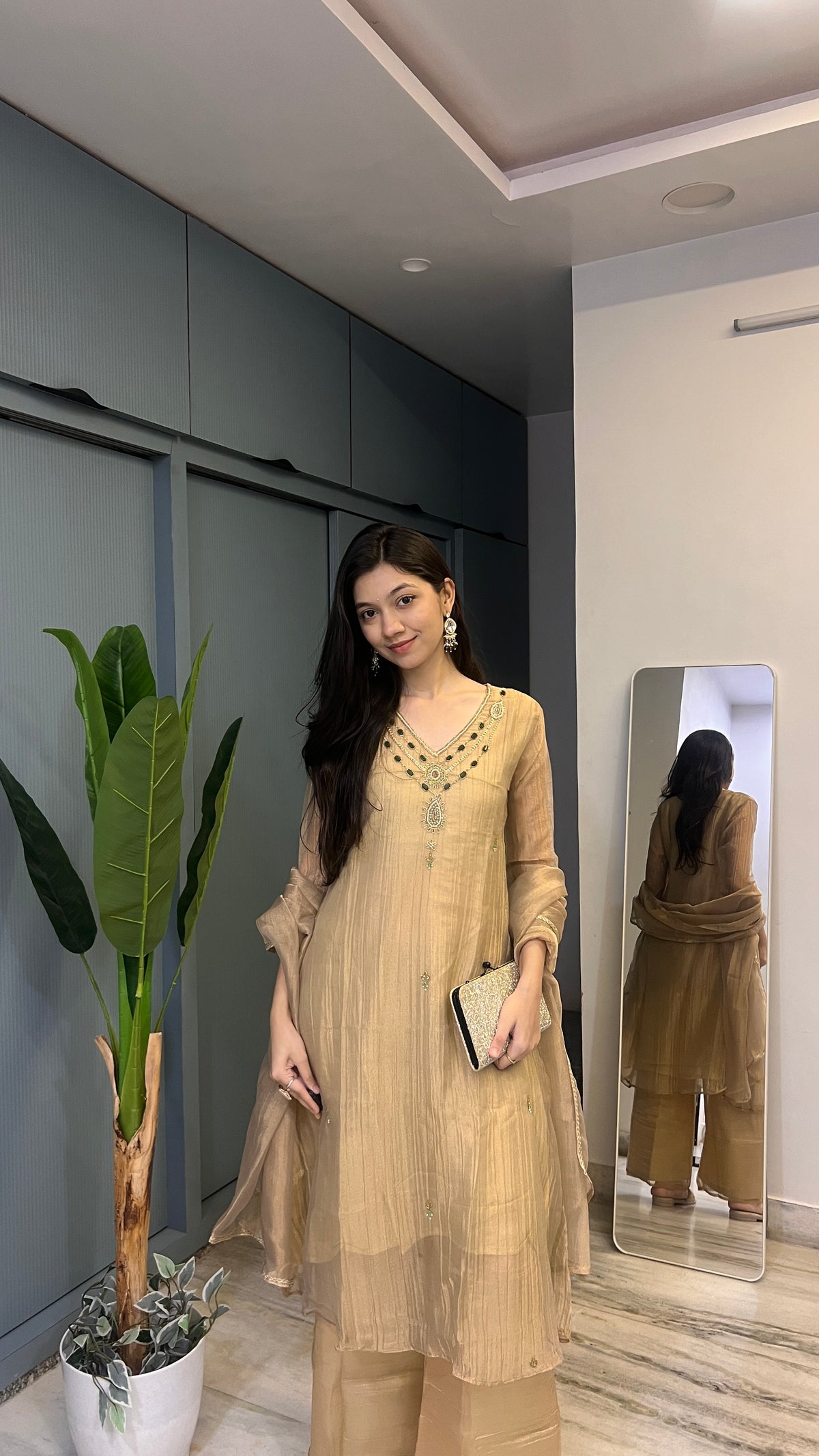 Champagne Beige Gold – Embellished Anarkali Suit Set with Dupatta 🤎🌿