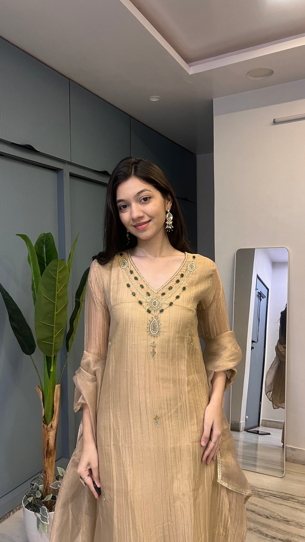 Champagne Beige Gold – Embellished Anarkali Suit Set with Dupatta 🤎🌿