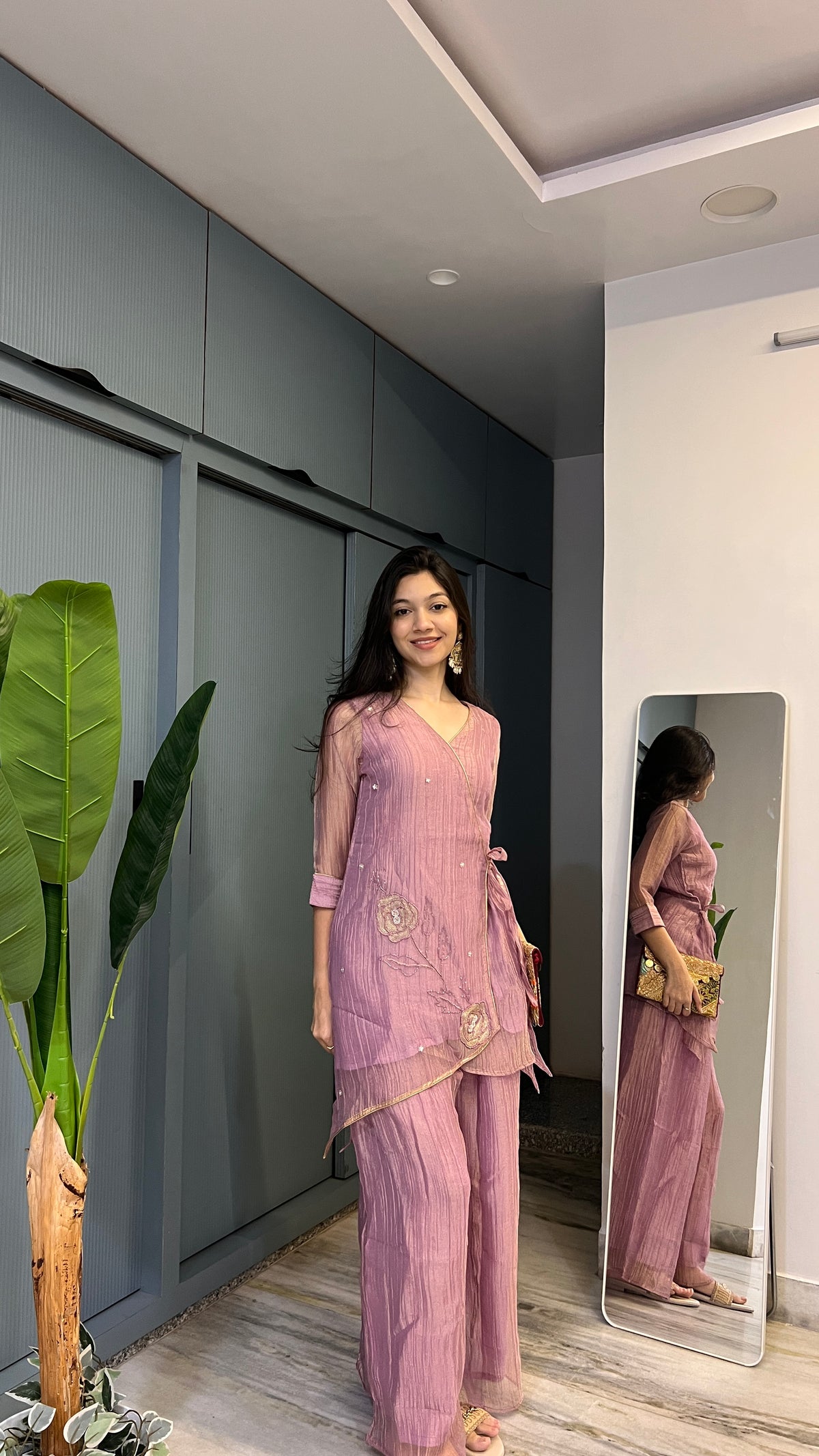 💜 Mauve Muse – Hand-Embroidered Crush Tissue Co-ord Set